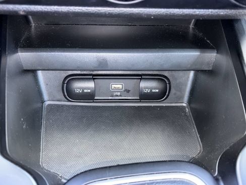 Used 2024 Kia Soul LX w/ Option Group 015 FWD image 6
