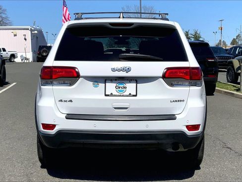 Certified 2021 Jeep Grand Cherokee Laredo AWD/4WD image 4