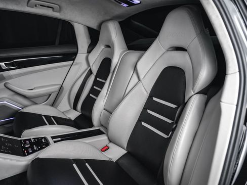 Used 2018 Porsche Panamera Turbo image 57