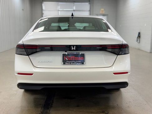 New 2025 Honda Accord SE image 6