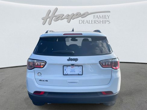 New 2026 Jeep Compass Latitude image 15