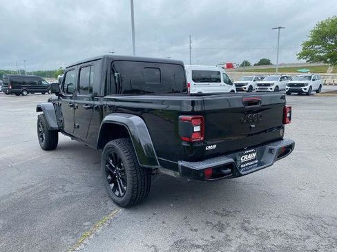 Used 2021 Jeep Gladiator Overland AWD/4WD image 5