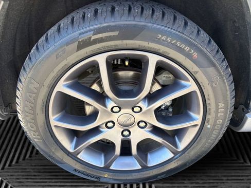 Used 2021 Jeep Grand Cherokee High Altitude AWD/4WD image 14