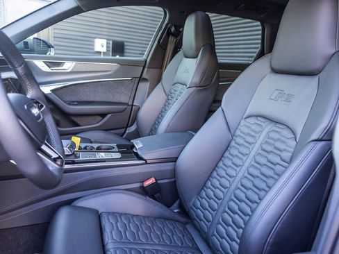 Used 2023 Audi RS 6 w/ Executive Package image 5