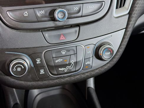 Used 2019 Chevrolet Malibu LS FWD image 24