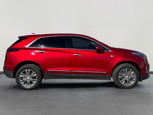Used 2021 Cadillac XT5 Premium Luxury image 4