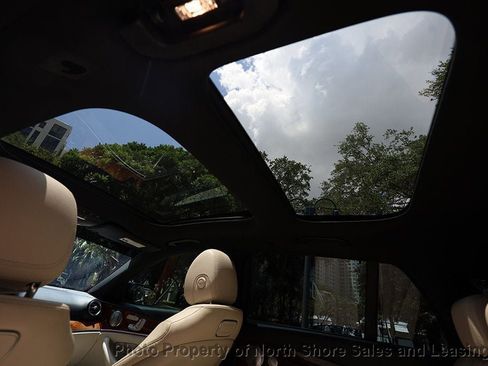 Used 2018 Mercedes-Benz E 400 4MATIC Wagon w/ Premium 2 Package (Q02) image 10