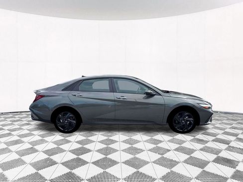 New 2026 Hyundai Elantra Sport FWD image 14