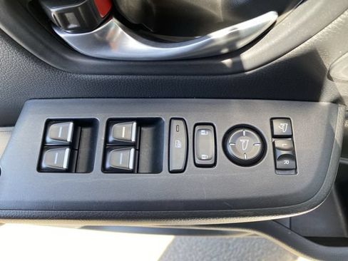 Certified 2025 Honda Pilot Black Edition image 20