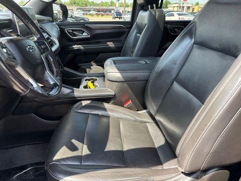Used 2021 Chevrolet Tahoe Z71 w/ Z71 Signature Package AWD/4WD image 13