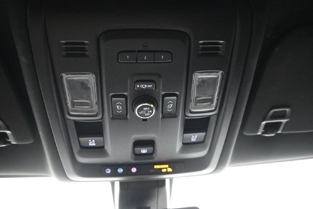 Used 2022 GMC Yukon Denali AWD/4WD image 10