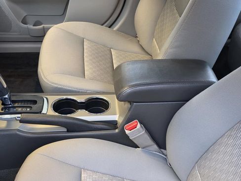 Used 2012 Ford Fusion SE FWD image 10
