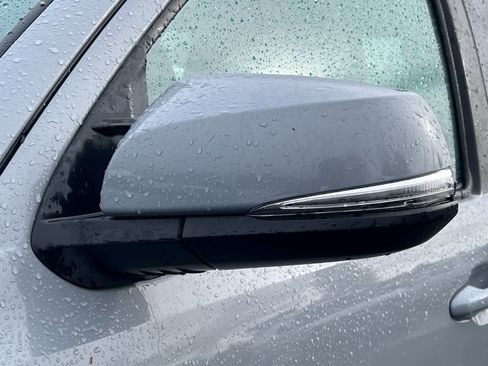 Used 2020 Toyota Tacoma TRD Sport image 7