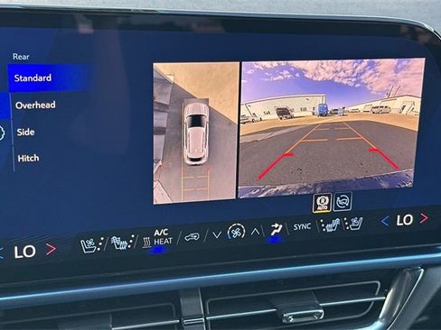 New 2026 Chevrolet Equinox EV LT image 26