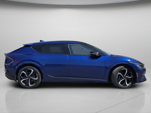 Used 2022 Kia EV6 GT-Line w/ GT-Line Suede Seat Package AWD/4WD image 21