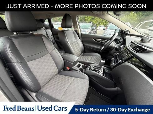 Certified 2022 Nissan Rogue Sport SV w/ Technology Package AWD/4WD image 13