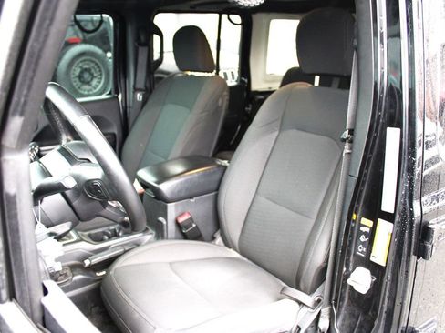 Used 2020 Jeep Wrangler Unlimited Sport S image 4