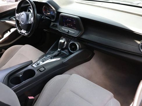 Used 2020 Chevrolet Camaro LT RWD image 32