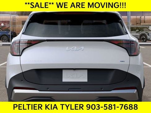 New 2026 Kia Sportage LX image 13