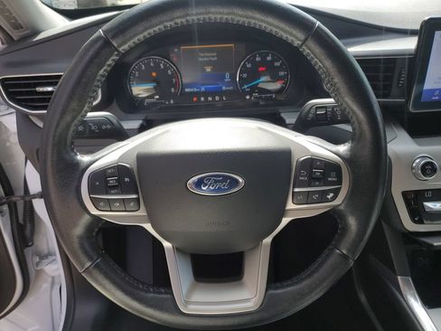 Used 2021 Ford Explorer XLT w/ Equipment Group 202A RWD image 21