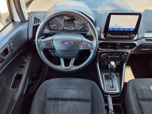 Used 2020 Ford EcoSport SE w/ SE Convenience Package image 6