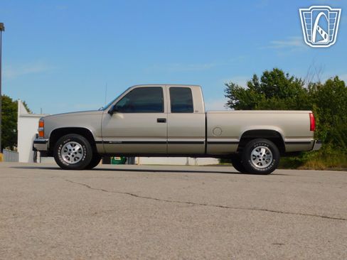 Used 1998 Chevrolet Silverado 1500 w/ Preferred Equipment Group 2 image 12