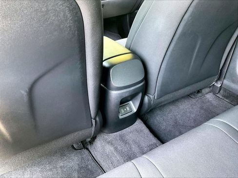 Used 2025 Hyundai Elantra Sport FWD image 27