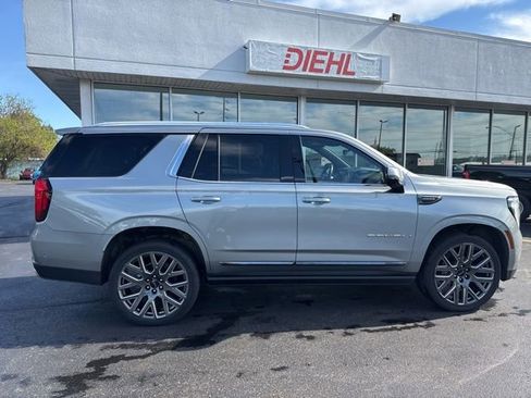 Used 2025 GMC Yukon Denali Ultimate AWD/4WD image 8