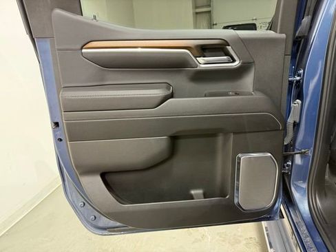 Certified 2025 GMC Sierra 1500 Denali image 23