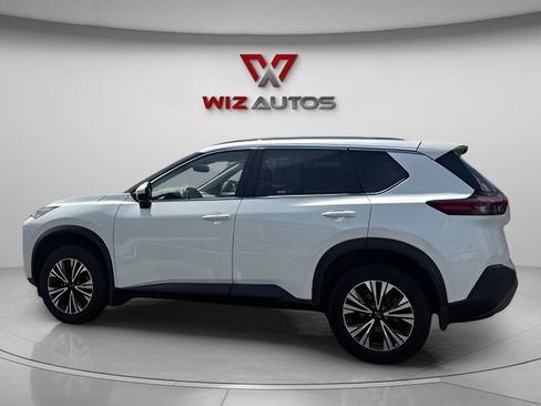 Used 2022 Nissan Rogue SV w/ SV Premium Package AWD/4WD image 2