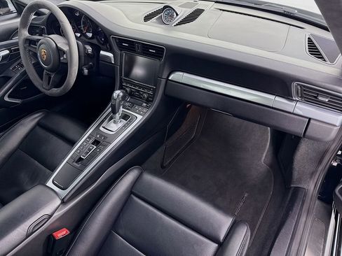 Used 2015 Porsche 911 Turbo image 34