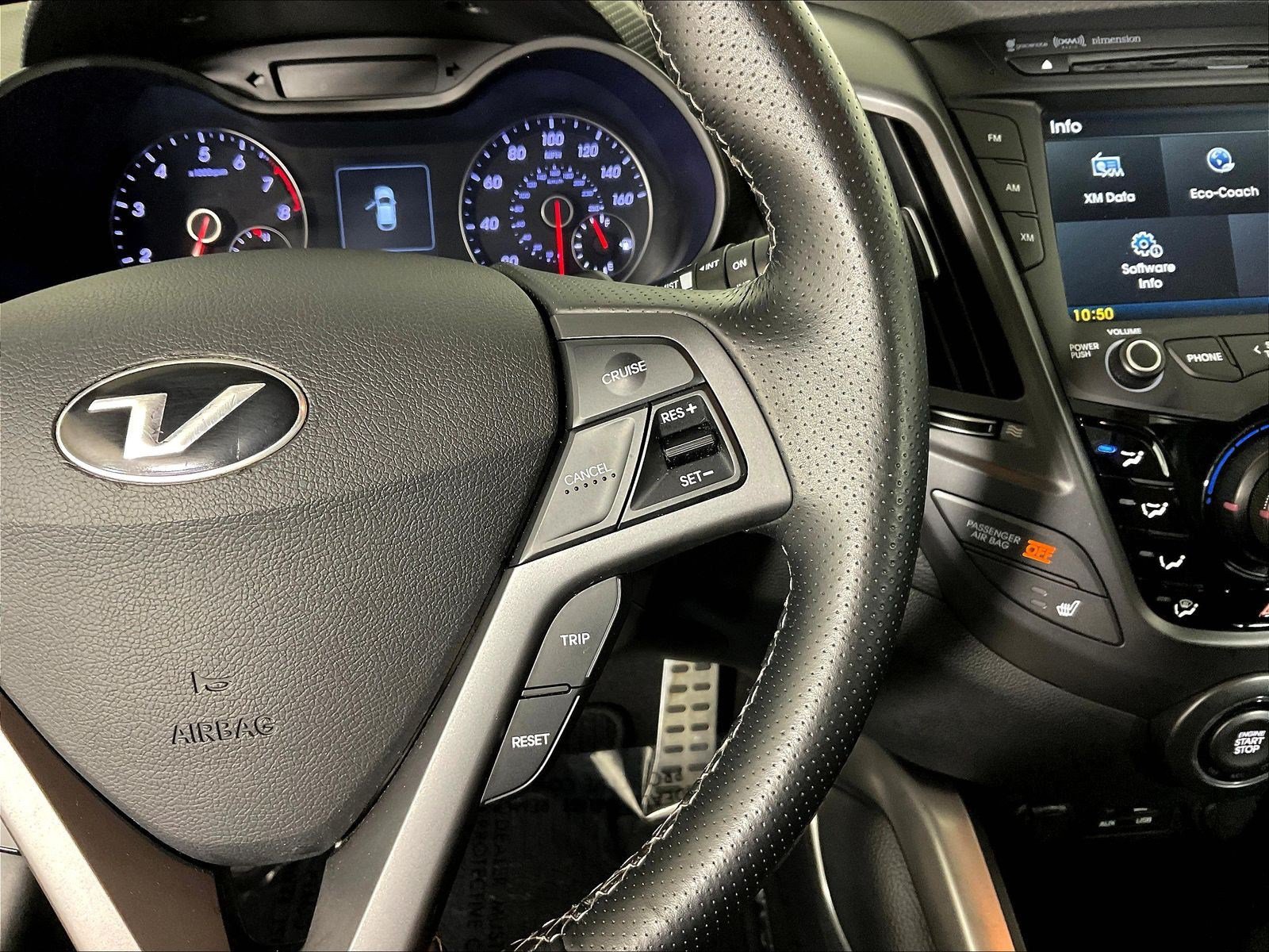 Used 2016 Hyundai Veloster Turbo FWD image 12