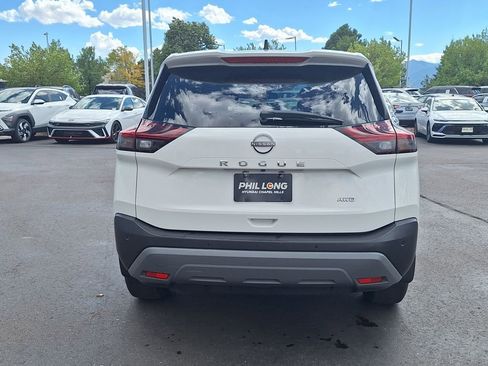 Used 2023 Nissan Rogue S image 4