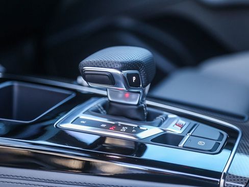 Used 2025 Audi SQ5 Premium Plus image 24