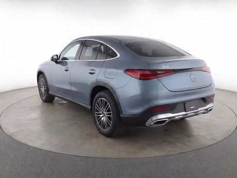 Used 2026 Mercedes-Benz GLC 300 4MATIC image 5