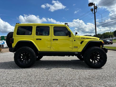 Used 2023 Jeep Wrangler Unlimited Rubicon 392 w/ Xtreme Recon 35" Tire Package AWD/4WD image 11