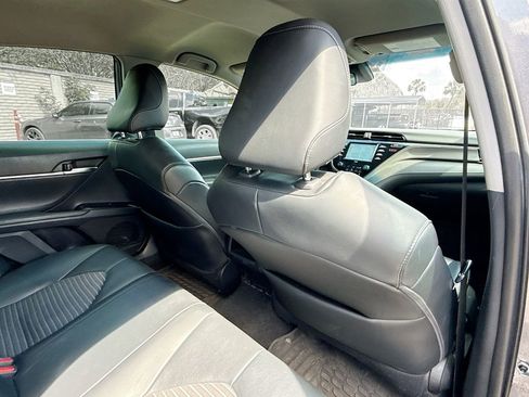 Used 2020 Toyota Camry SE FWD image 30