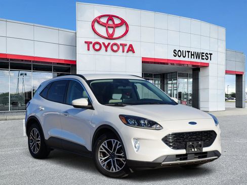 Used 2020 Ford Escape SEL image 1