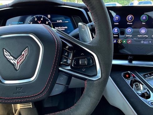 Used 2023 Chevrolet Corvette Stingray Premium Conv RWD image 12