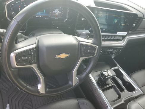 Certified 2024 Chevrolet Silverado 1500 LTZ w/ LTZ Convenience Package II AWD/4WD image 17