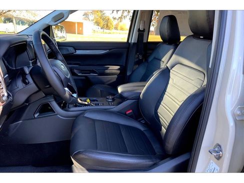 New 2025 Ford Ranger Lariat w/ FX4 Off-Road Package image 25