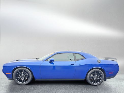 Used 2018 Dodge Challenger SXT Plus image 2