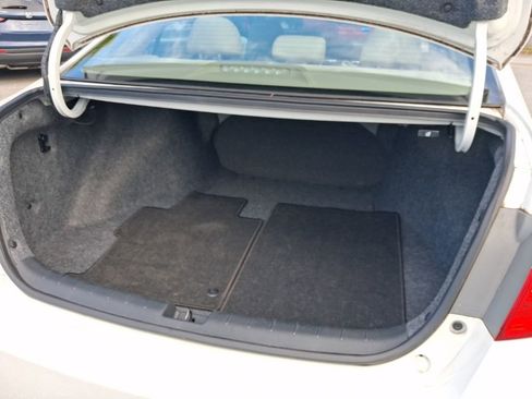 Used 2015 Honda Accord EX-L image 9