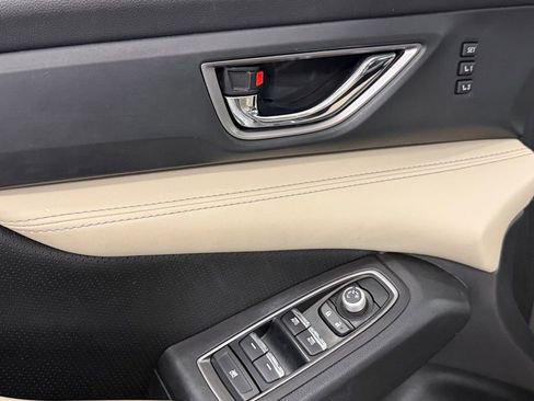 Used 2022 Subaru Ascent Limited w/ Technology Package image 12