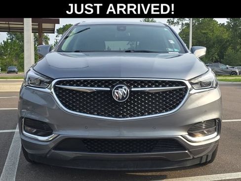 Used 2021 Buick Enclave Avenir w/ Avenir Technology Package AWD/4WD image 2