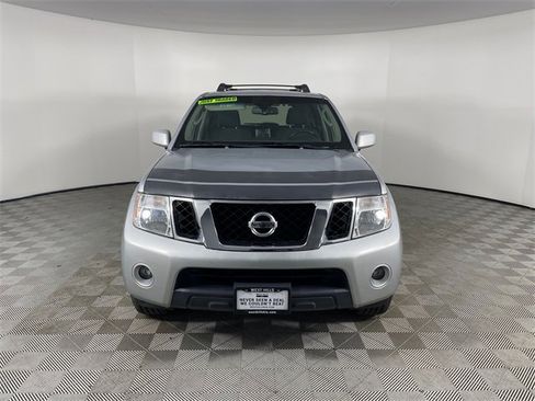 Used 2008 Nissan Pathfinder SE image 25