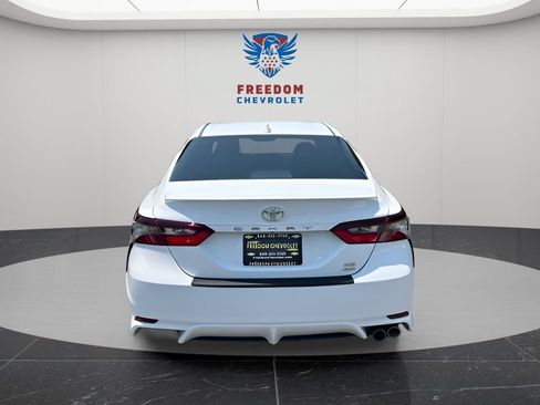 Used 2023 Toyota Camry SE w/ Cold Weather Package AWD/4WD image 4