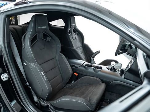 Used 2017 Ford Mustang Shelby GT350 image 28