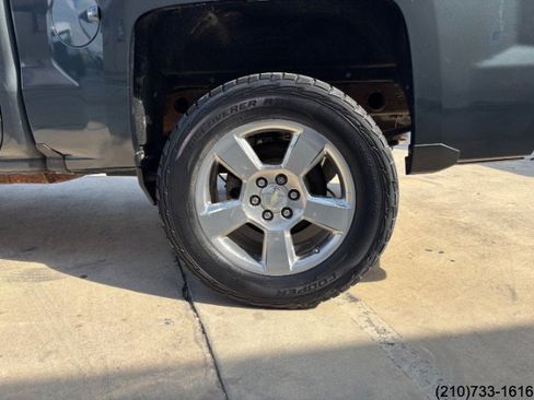 Used 2018 Chevrolet Silverado 1500 LT w/ Texas Edition AWD/4WD image 31