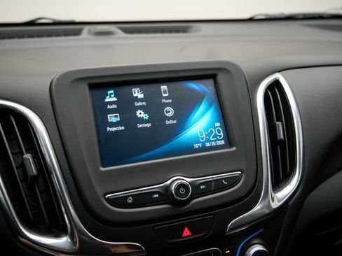 Used 2018 Chevrolet Equinox LT FWD image 27
